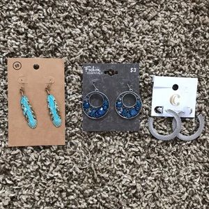 🆕 3 brand new pairs of earrings